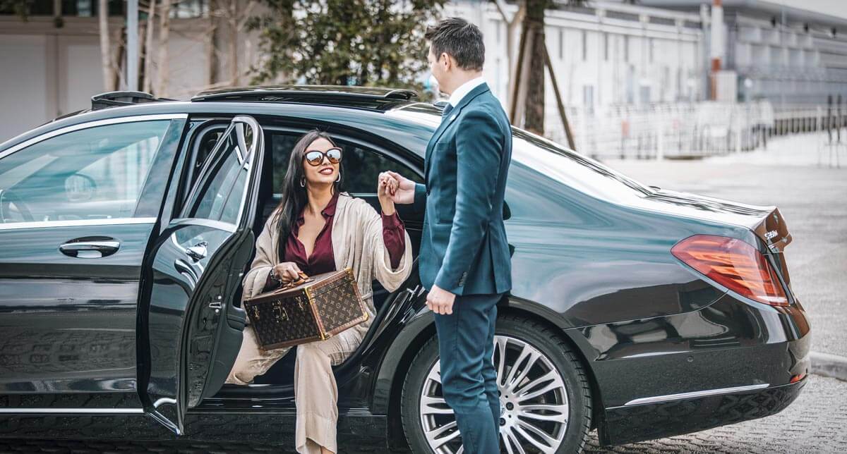 Naples Limousine Service Introduces Luxurious Private Transfer from Rome to Ravello