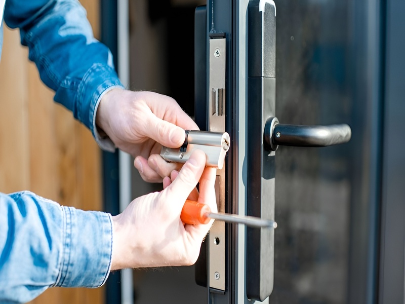 Colorado Dependable Locksmith Offers Quality Customer Service With A Quick Response Time
